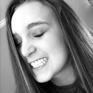 Meet your Posher, Anna lee